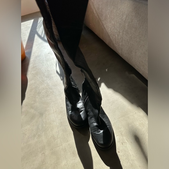 Stuart Weitzman Hilo OTK boot 7.5 VGUC - Picture 7 of 7